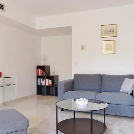 Apartmán Lafayette Chez Jeannine Furnished Flat